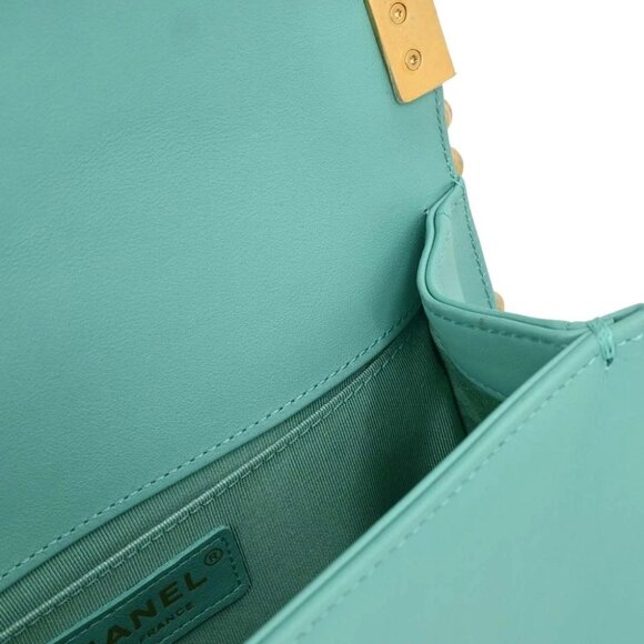 Boy Chanel Emerald Green Lambskin Small Chain Shoulder Bag - Picture 7 of 10